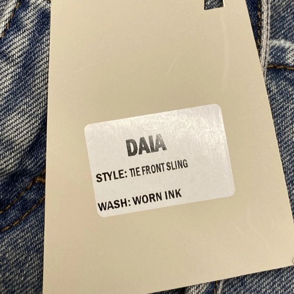 Dala Tie Front Sling Jeans Womens Mid Rise SZ 26  US 4 in Worn Ink Wash - Picture 7 of 13